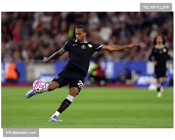 切尔西5-1大胜西汉姆联，佩德罗、凯塞多引领进攻